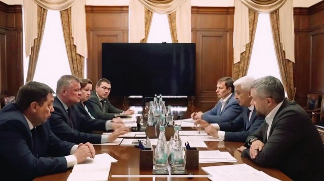 В Саратове определяют планы управления электросетевым комплексом