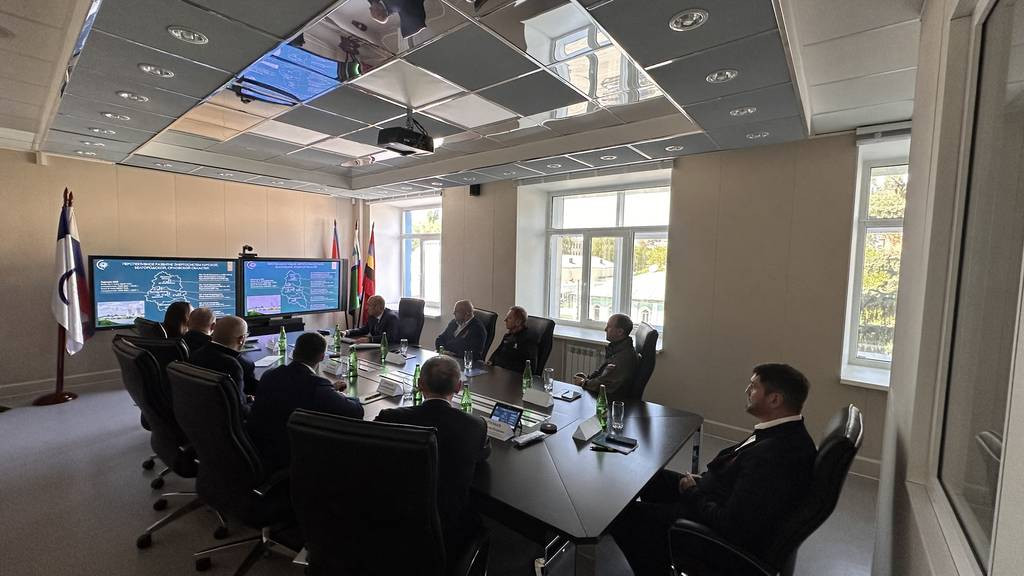 Заместитель Министра энергетики РФ Петр Конюшенко в Курске оценил преимущества применения новых техн...