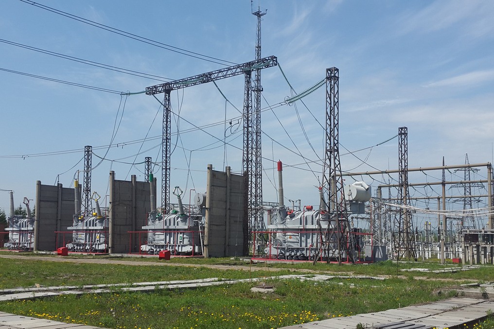 50 лет назад в Новосибирской энергосистеме положено начало созданию магистральной электропередачи 500 кВ между Сибирью и Уралом