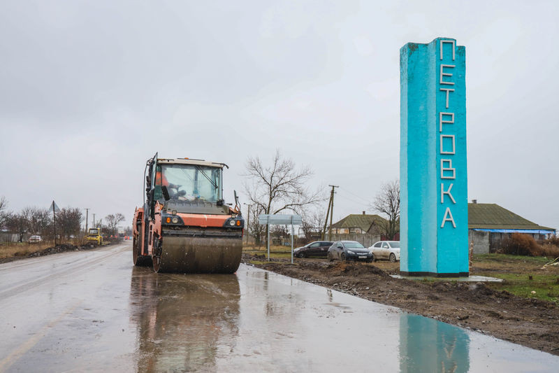 В Херсонской области досрочно приступили к ремонту 44 км от Рыково до Ивановки